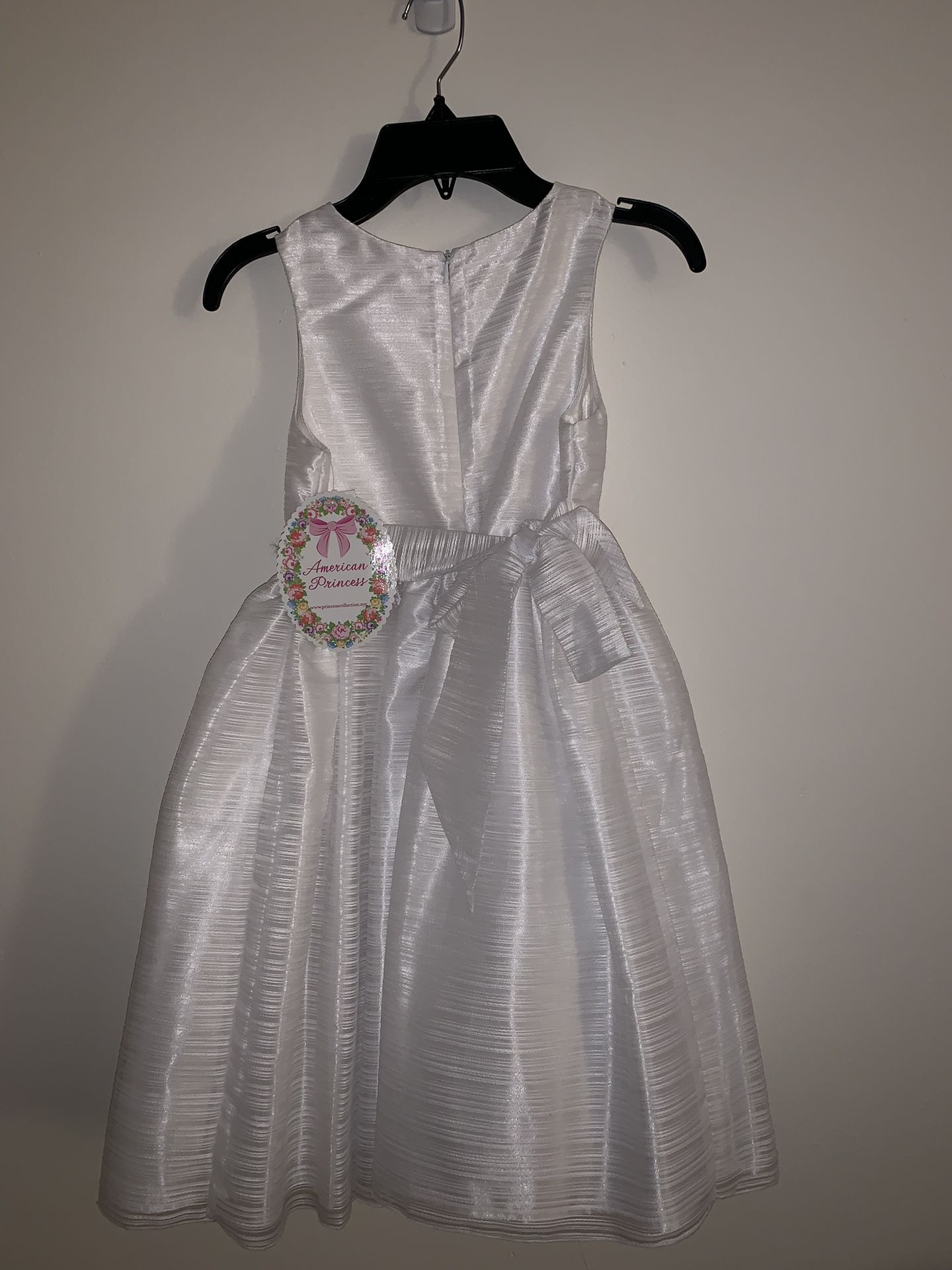 Beautiful white dress for girls size from Dillards