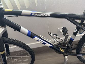 GT PALOMAR. Bike