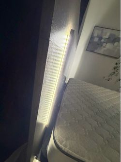 QUEEN EVELYN GREY WOOD BED -TUTTOMOBILI