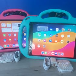 📱 Apple iPad 6th Generation (9.7” Retina) – 32GB – Excellent Condition + Accessories