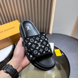 LV Men's Slippers 