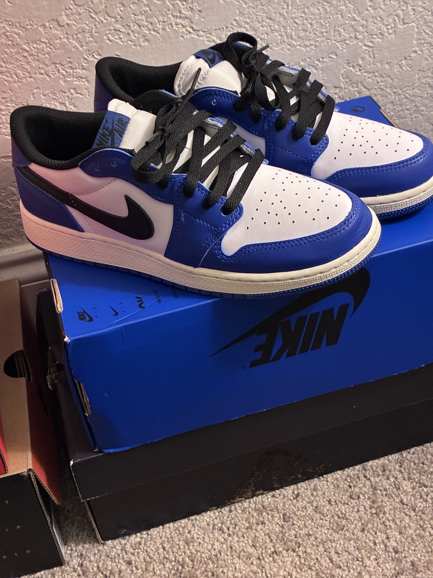 Retro Low top Royal Blue Jordan 1s