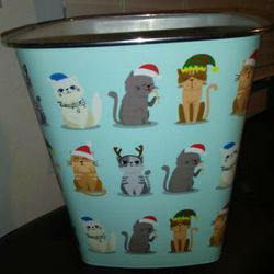 Waste paper basket! Christmas cat theme! Excellent shape! 