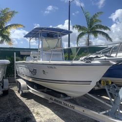 Robalo Boat