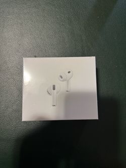 AirPods Pro 3.