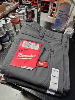 Milwaukee Men's 30 in. x 30 in. Gray Cotton/Polyester/Spandex Flex