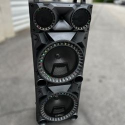 beFree Sound Bluetooth 12-Inch Double Subwoofer Portable Party Speaker with Dual Layer Reactive Party Lights & FM Radio! Works great! 
