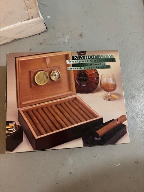 New Wooden Humidor Box