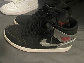 Jordan 1 Mid