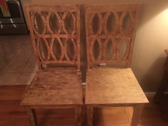 Dovetail chairs