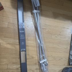 Curtain rod 
