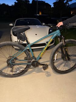 Specialized Rockhopper Bike