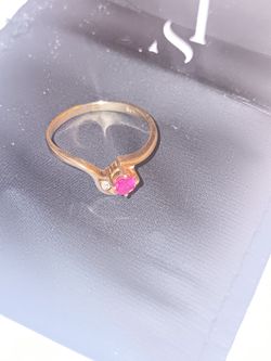 14kt Ruby/Diamond ring