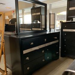 Regata 8 Drawer Dresser With Mirror
