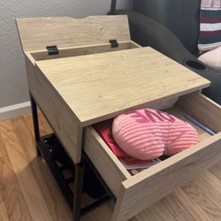 Side Table With Plug In