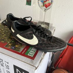 Nike Cleats Size 7.5 