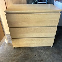 Dresser $100