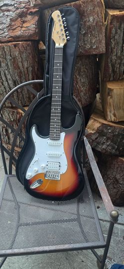 Donner Left Handed Electric Guitar Standard Series