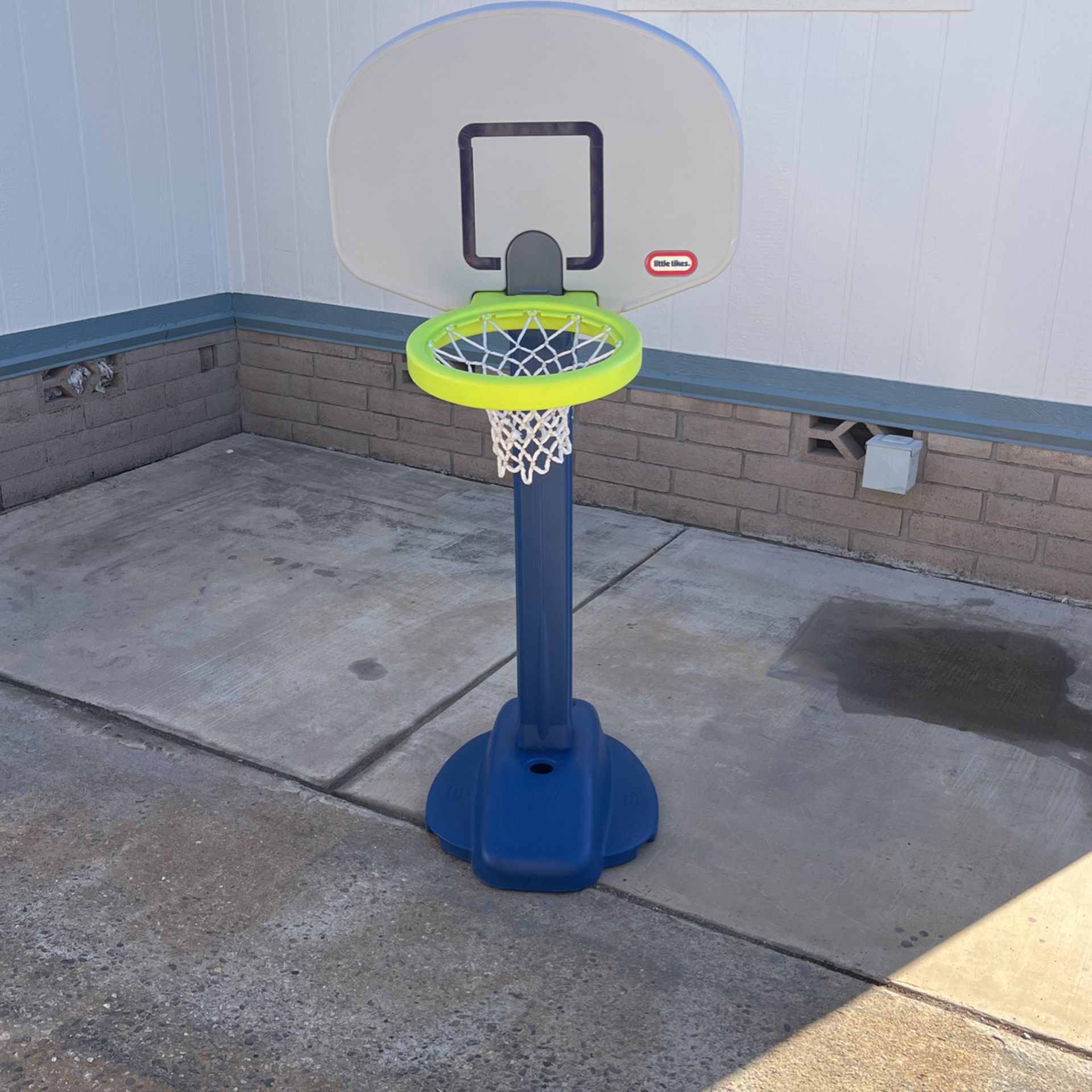 Little Basketball Hoop