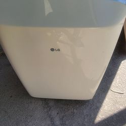 LG portable A/c  White 8000 Btu