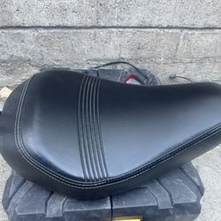 Harley seat 