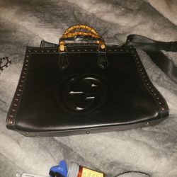 black tote purse handbag 