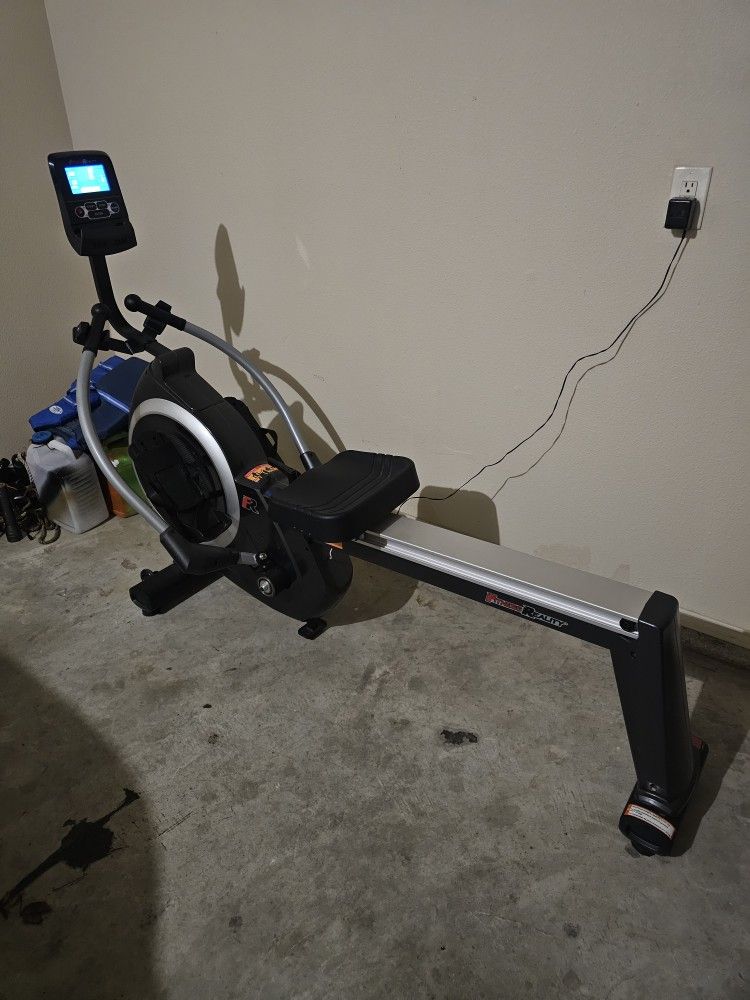 Fitness Reality 4000MR Rowing Machine
