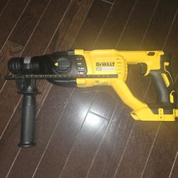 DEWALT
20V MAX Cordless Brushless 1 in. SDS Plus D-Handle Concrete and Masonry Rotary Hammer (Tool Only)