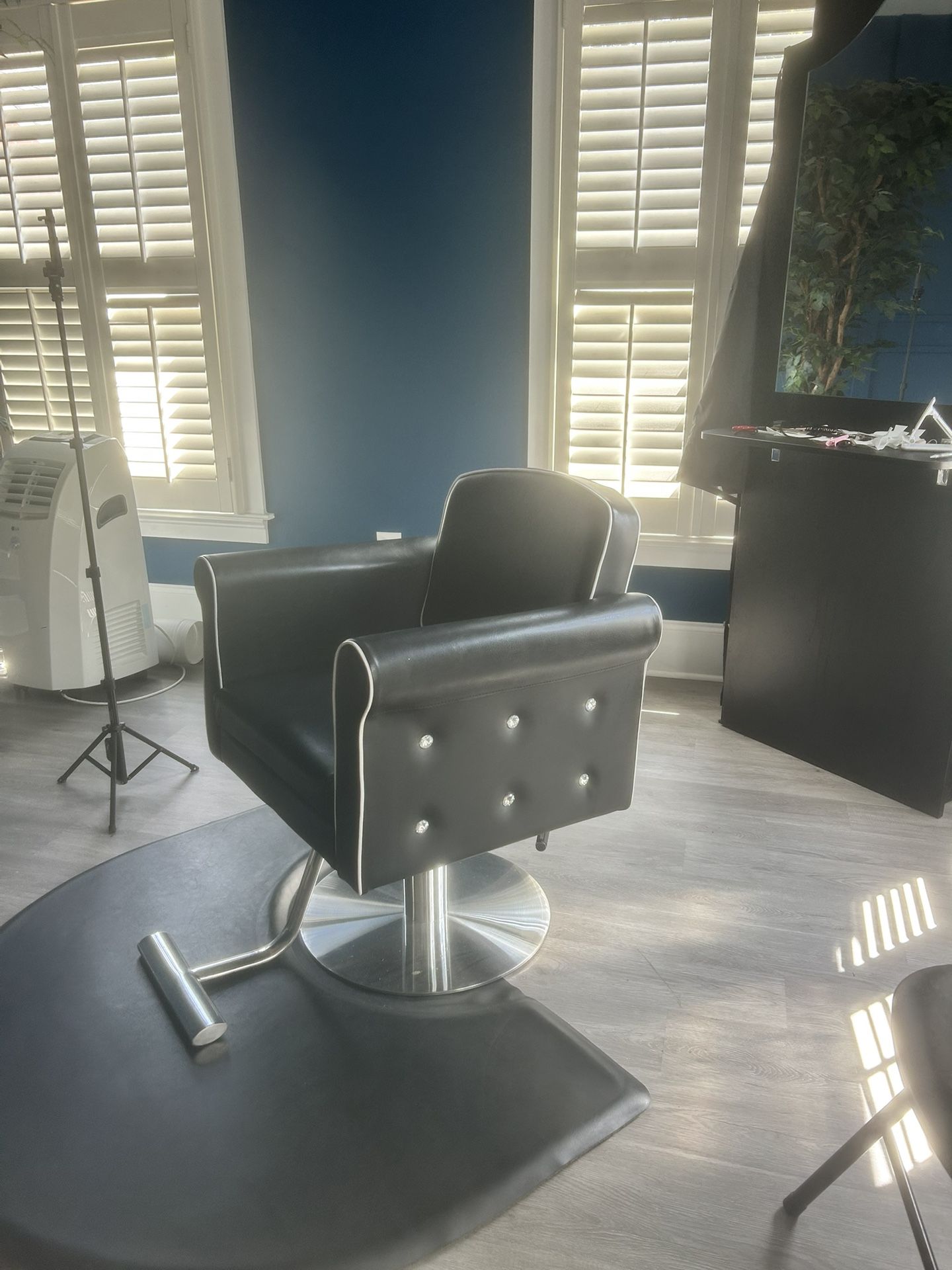 2 Chairs and 2 Booths