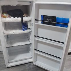 Upright Freezer NEED GONE ASAP 