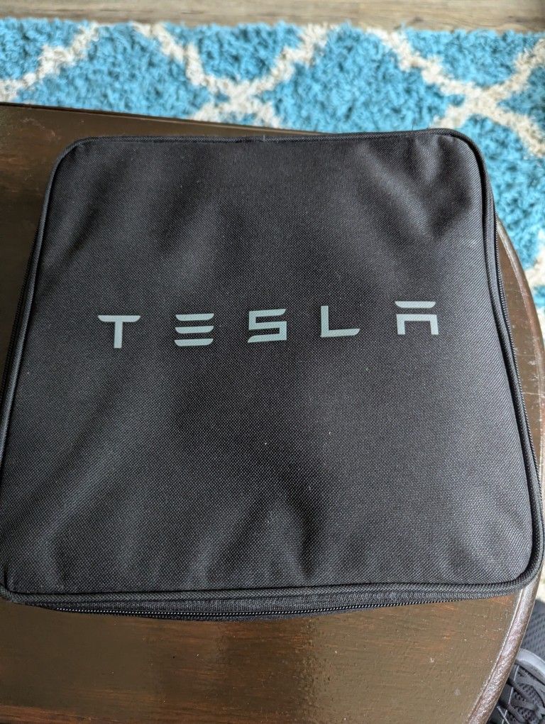 Tesla Charging Cable