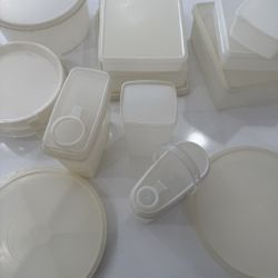 Vintage 80's Tupperware