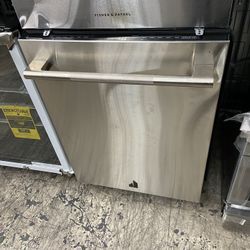 Jenn Air Stainless Steel Dishwasher 3 Racks