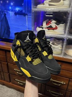 Jordan 4 ‘Yellow Thunder’