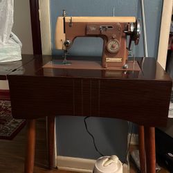 KENMORE Sewing Machine/ Antique 