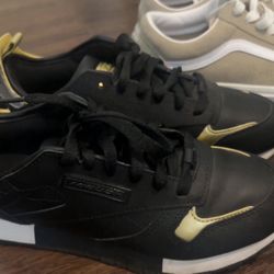 Reeboks Size 6 Womens 