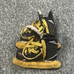 Bauer Hockey Skates size Youth 13R