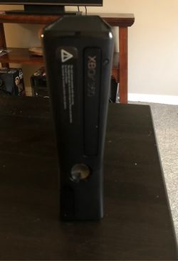 Black Xbox 360 S 250GB