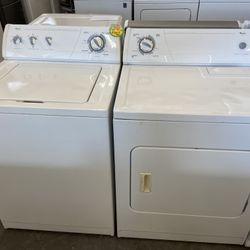 WHIRLPOOL WASHER AND DRYER SET 