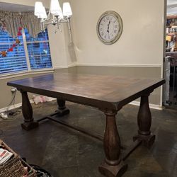 Table, 6 Chairs And Buffett