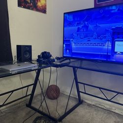 Glass Gaming Set Up Table 