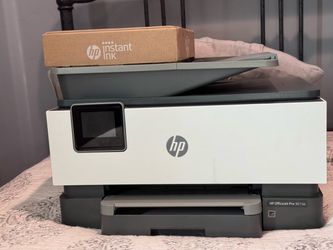 HP OfficeJet Pro 9015e + Extra Paper
