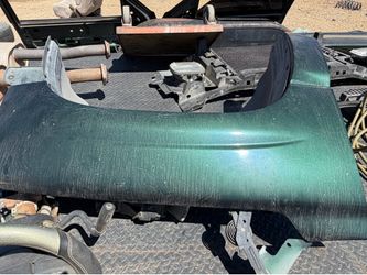03 Chevy Tahoe passenger fender