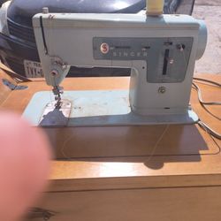 Máquina De Coser Singer
