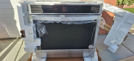 Whirlpool built in  electric oven New"