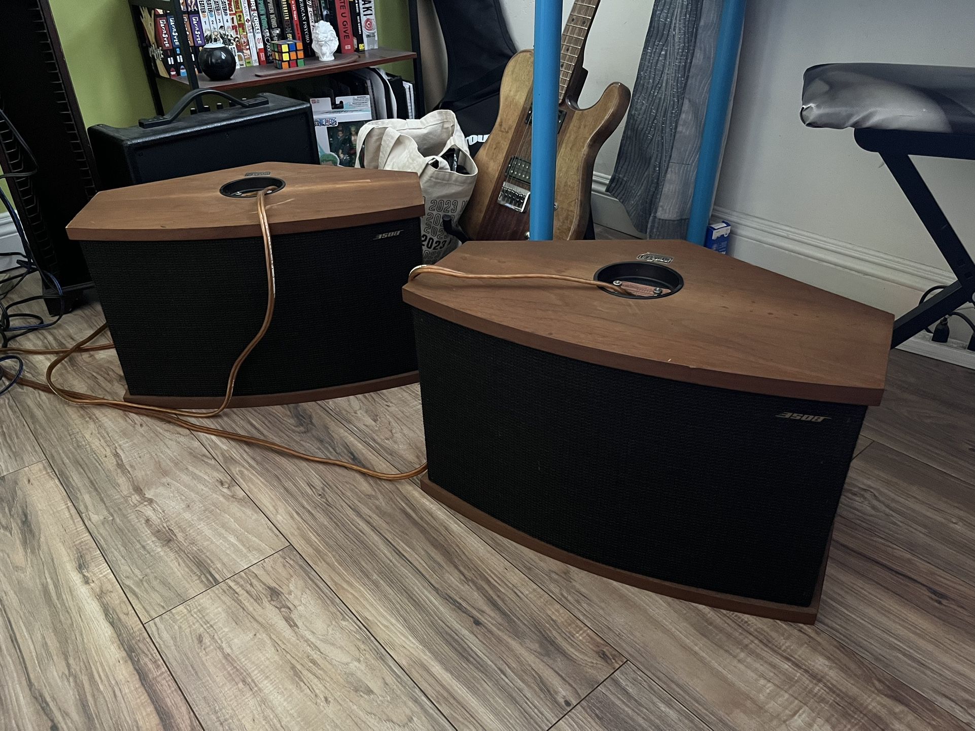 Vintage Bose 901 Series 5 Speakers