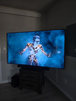 Samsung 75” Q70C 4K QLED Smart TV (120Hz) – Excellent Condition