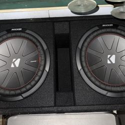 Dual 12 Kicker Subwoofers