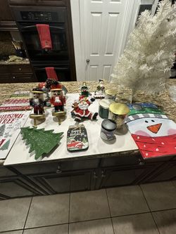 20 Pieces Christmas Solid Stocking Hangers Tree NEW Candles Signs