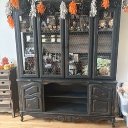 Black Large Hutch